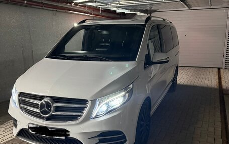 Mercedes-Benz V-Класс, 2019 год, 5 500 000 рублей, 2 фотография