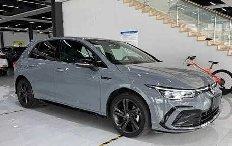 Volkswagen Golf VIII, 2023 год, 2 180 000 рублей, 3 фотография