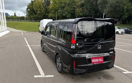 Honda Stepwgn IV, 2016 год, 1 650 000 рублей, 7 фотография