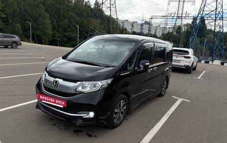 Honda Stepwgn IV, 2016 год, 1 650 000 рублей, 4 фотография