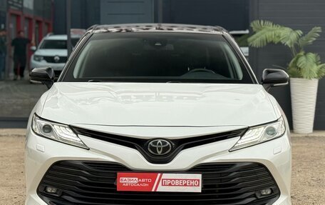 Toyota Camry, 2020 год, 2 900 000 рублей, 4 фотография
