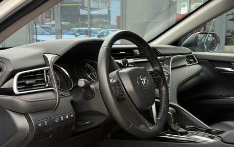 Toyota Camry, 2020 год, 2 900 000 рублей, 12 фотография