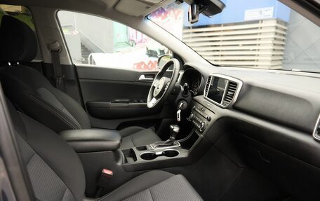 KIA Sportage IV рестайлинг, 2020 год, 2 050 000 рублей, 6 фотография