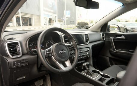 KIA Sportage IV рестайлинг, 2020 год, 2 050 000 рублей, 5 фотография