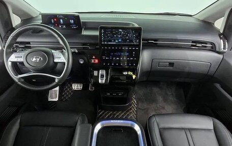 Hyundai Staria, 2021 год, 4 690 000 рублей, 8 фотография
