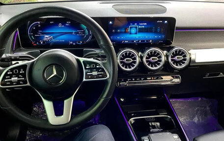 Mercedes-Benz GLB, 2024 год, 3 300 000 рублей, 7 фотография