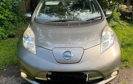 Nissan Leaf I, 2016 год, 945 000 рублей, 2 фотография