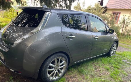 Nissan Leaf I, 2016 год, 945 000 рублей, 5 фотография