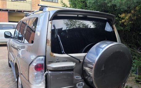 Mitsubishi Pajero III рестайлинг, 2006 год, 699 000 рублей, 3 фотография