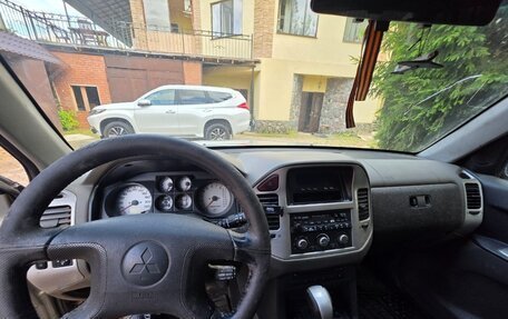 Mitsubishi Pajero III рестайлинг, 2006 год, 699 000 рублей, 9 фотография