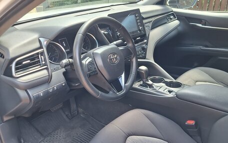 Toyota Camry, 2021 год, 2 000 000 рублей, 5 фотография