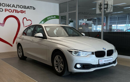BMW 3 серия, 2017 год, 1 680 000 рублей, 3 фотография
