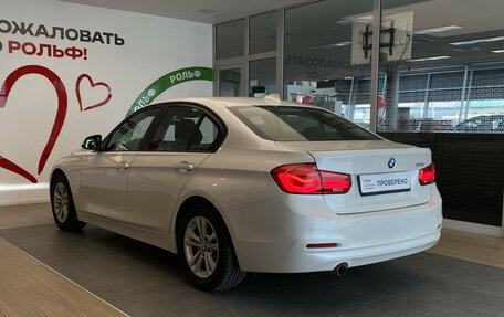 BMW 3 серия, 2017 год, 1 680 000 рублей, 6 фотография