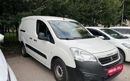 Peugeot Partner II рестайлинг 2, 2021 год, 1 490 000 рублей, 12 фотография
