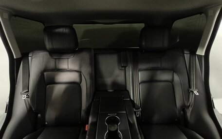 Land Rover Range Rover IV рестайлинг, 2018 год, 4 850 000 рублей, 18 фотография