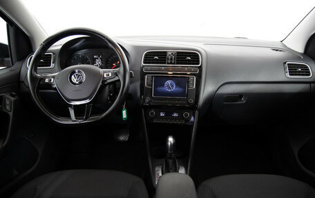 Volkswagen Polo VI (EU Market), 2017 год, 949 000 рублей, 10 фотография