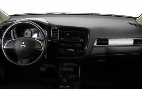 Mitsubishi Outlander III рестайлинг 3, 2012 год, 1 099 000 рублей, 7 фотография