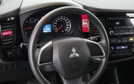 Mitsubishi Outlander III рестайлинг 3, 2012 год, 1 099 000 рублей, 8 фотография