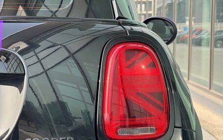 MINI Hatch, 2023 год, 1 670 000 рублей, 9 фотография