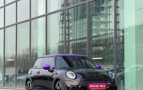 MINI Hatch, 2023 год, 1 670 000 рублей, 4 фотография
