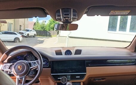 Porsche Cayenne III, 2019 год, 7 900 000 рублей, 6 фотография