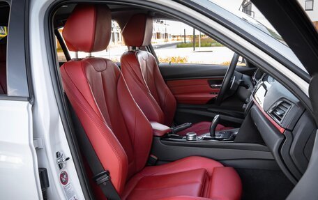 BMW 3 серия, 2012 год, 1 850 000 рублей, 19 фотография