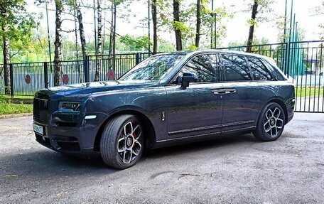 Rolls-Royce Cullinan, 2022 год, 28 500 000 рублей, 2 фотография