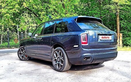Rolls-Royce Cullinan, 2022 год, 28 500 000 рублей, 5 фотография