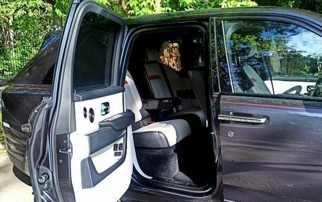 Rolls-Royce Cullinan, 2022 год, 28 500 000 рублей, 15 фотография