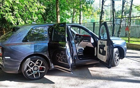 Rolls-Royce Cullinan, 2022 год, 28 500 000 рублей, 12 фотография