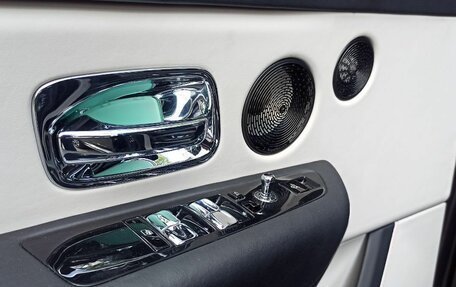 Rolls-Royce Cullinan, 2022 год, 28 500 000 рублей, 22 фотография