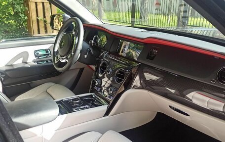 Rolls-Royce Cullinan, 2022 год, 28 500 000 рублей, 20 фотография