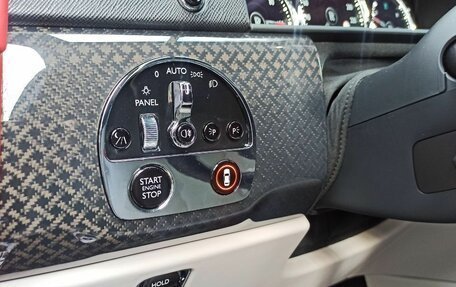 Rolls-Royce Cullinan, 2022 год, 28 500 000 рублей, 23 фотография