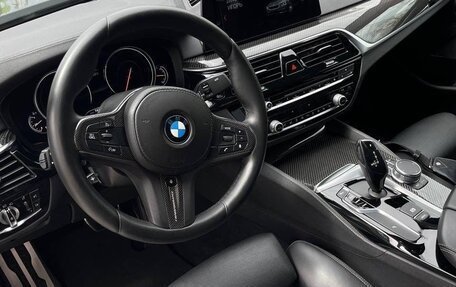 BMW 5 серия, 2017 год, 4 900 000 рублей, 21 фотография