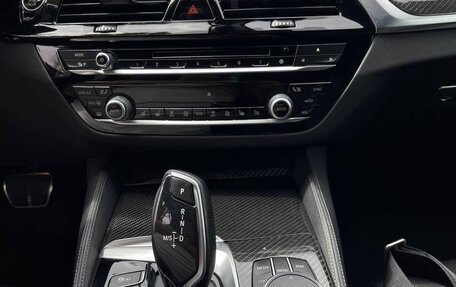 BMW 5 серия, 2017 год, 4 900 000 рублей, 23 фотография