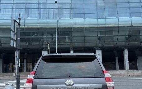 Toyota Land Cruiser Prado 150 рестайлинг 2, 2014 год, 2 850 000 рублей, 5 фотография