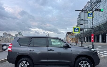 Toyota Land Cruiser Prado 150 рестайлинг 2, 2014 год, 2 850 000 рублей, 4 фотография
