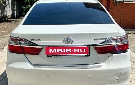 Toyota Camry, 2015 год, 1 759 000 рублей, 2 фотография