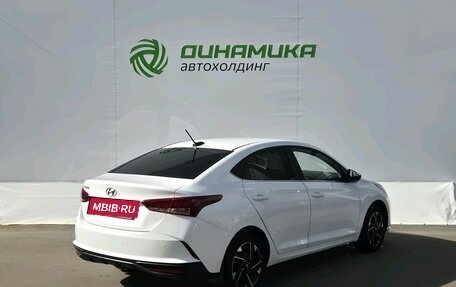 Hyundai Solaris II рестайлинг, 2022 год, 1 630 000 рублей, 5 фотография