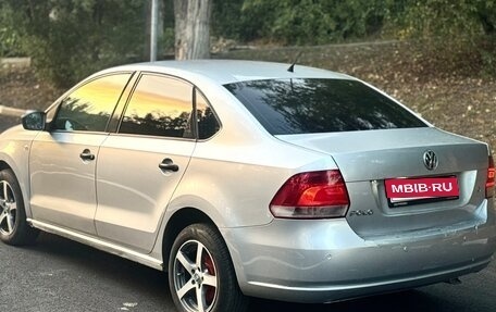 Volkswagen Polo VI (EU Market), 2011 год, 350 000 рублей, 1 фотография