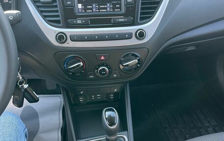 Hyundai Solaris II рестайлинг, 2018 год, 1 380 000 рублей, 37 фотография