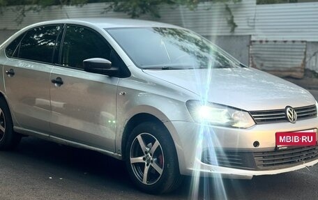 Volkswagen Polo VI (EU Market), 2011 год, 350 000 рублей, 4 фотография