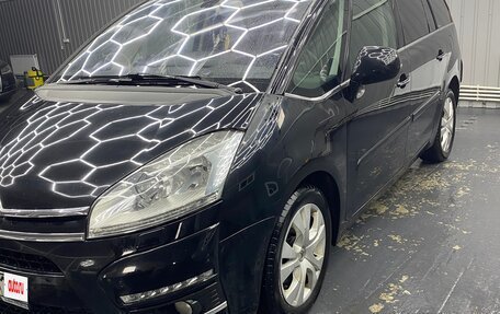 Citroen C4 Picasso II рестайлинг, 2011 год, 580 000 рублей, 22 фотография