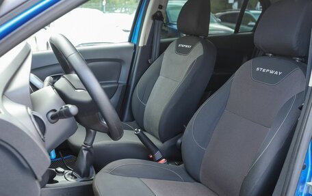 Renault Logan II, 2019 год, 1 089 000 рублей, 11 фотография