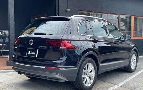 Volkswagen Tiguan II, 2019 год, 1 980 000 рублей, 5 фотография