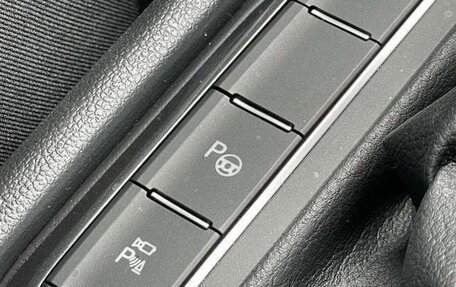 Volkswagen Tiguan II, 2019 год, 1 980 000 рублей, 19 фотография