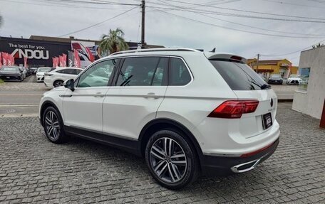 Volkswagen Tiguan II, 2023 год, 2 350 000 рублей, 5 фотография
