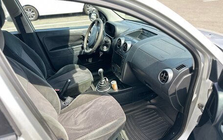 Ford Fusion I, 2005 год, 320 000 рублей, 21 фотография