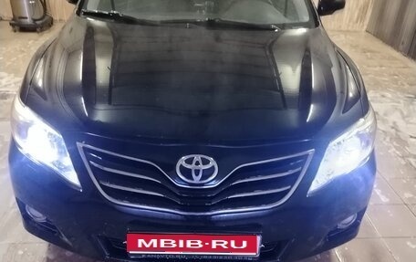Toyota Camry, 2010 год, 890 000 рублей, 1 фотография