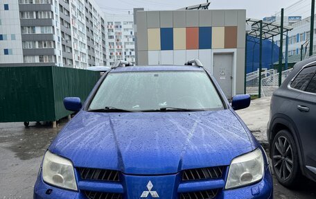 Mitsubishi Outlander III рестайлинг 3, 2004 год, 680 000 рублей, 8 фотография